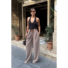 Bejna Kadın Kemer Detaylı Pileli Wide Leg Dokuma Pantolon