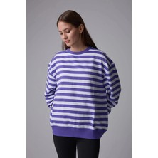 Defy's Helen Kadın Tüylenme Yapmayan Organik Pamuklu 2 İplik Yuvarlak Yaka Oversize Çizgili Mor Sweatshirt