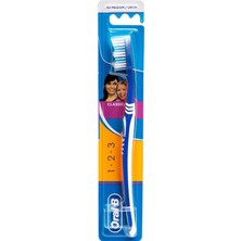 SBN - Store Prime Oral-B 3-Eeffect Manual Medium 1, Diş Fırçası