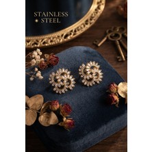Stainless Steel Pirinç Gold Renk Zirkon Taşlı Yonca Model Küpe