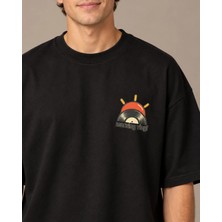 Can Moda Canmoda Siyah Güneş ve Plak Minimal Baskılı Unisex Tişört