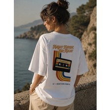 Can Moda Canmoda Unisex Beyaz Oversize Karışık Kaset Walkman Slogan Baskılı Tişört - A2