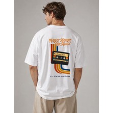 Can Moda Canmoda Unisex Beyaz Oversize Karışık Kaset Walkman Slogan Baskılı Tişört - A3