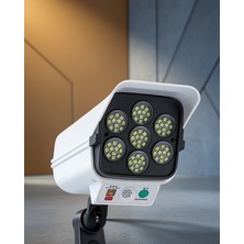 Astraltech Güneş Enerjili Dönebilen LED Bahçe Lambası 2400MAH