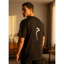 Can Moda Canmoda Sırtı Mim Harfi Nakışlı Oversize Unisex Siyah Tişört