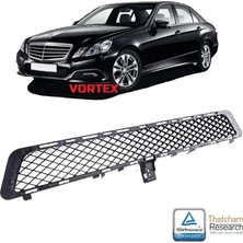 Mercedes - Ön Tampon Orta Izgara ( Elegance ) W212 2009-