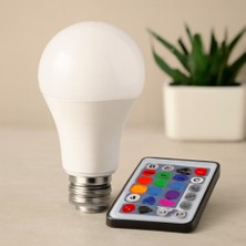 Burada Bulabilirsin Kumandalı Rgb E27 LED Ampul 9W - 700 Lm, 15000 Saat