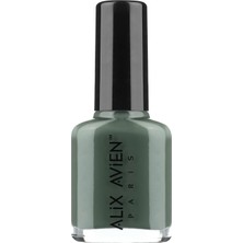 Soluk Yeşil 110 - Yüksek Pigmentli Uzun Süreli Kalıcılık Hızlı Kuruma - Nail Lacquer 110