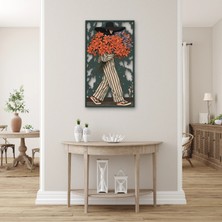 Steelartdec Çiçek Kucaklayan Şapkalı Kadın Metal Tablo