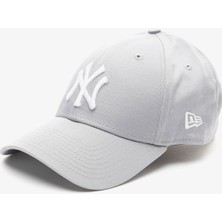 New Era Caps Şapka Pamuklu Malzeme ile Unisex Kullanıma Uygun Gri Renkli Günlük Kullanım