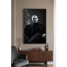 Siyah Ahşap Çerçeveli Siyah Beyaz Portre Atatürk Duvar Tablosu Tekli Set Klasik Portre Desenli Modern Dekorasyon Kabartma Görünümlüdür