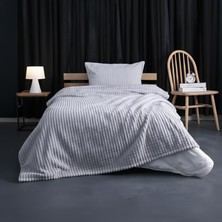 Happy Trend Modern Line 2 Parça Battaniye Seti | Gri Renk, Yumuşak, Şık ve Konforlu Ev Tekstili, Dekoratif Tasarım