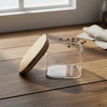 Mabelme Store Prime 400 ml Bambu Kapaklı Kare Cam Saklama Kabı - Dikey Çizgili Rölyef Desenli Vakumlu Kahvaltılık ve Erzak Kabı (10X10X6 Cm)