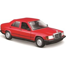 Odea Kırmızı Renkli Model Araba, 1:24 Ölçek, Gerçekçi Tasarım