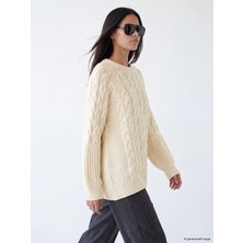 LC Waikiki Lcw Modest Beyaz Saç Örgüsü Desenli Kadın Triko Kazak
