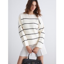 LC Waikiki Lcw Vision Siyah Bisiklet Yaka Çizgili Oversize Kadın Triko Kazak
