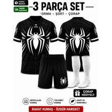 Sidas Çocuk Futbol Forması Siyah Örümce Adam Dijital Baskı 4 Parça Forma+Şort+Çorap+Bileklik