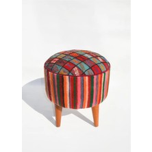 Kilim Co. Lucy Kilim Detaylı Ahşap Ayaklı Puf