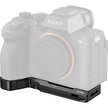 Smallrig 6033 Sony Alpha 7 V / 7r V / 7 Iv  Için Airtag Yuvalı  Taban Plakası