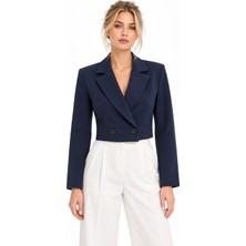 Kruvaze Kapama Yapılı Crop Blazer