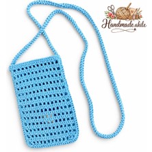 Handmade Akile El Örgüsü Telefon Çantası – Koyu Mavi Çiçek Motifli – Açık Mavi