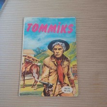 Tommiks - No 16 Ceylan Yayinlari  Tükenmez Kalem Cizigi Harici Temiz Durumdadir No:16 ve 50 Lira Fiyatıyla Belirtilmiştir. Klasik Kovboy Temalı Illüstrasyona Sahiptir.82 Sayfa
