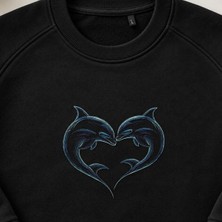 Kalpli Yunuslar Romantik Nakışlı Bisiklet Yaka Sweatshirt Unisex