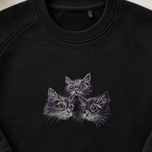 Sevimli Üç Mor Yavru Kedi Nakışlı Bisiklet Yaka Sweatshirt Unisex