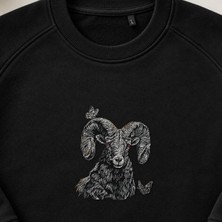 Kelebekli Gotik Koç Kafası Nakışlı Bisiklet Yaka Sweatshirt Unisex