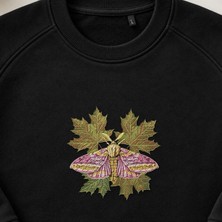 Pembe Akçaağaç Güvesi Nakışlı Bisiklet Yaka Sweatshirt Unisex