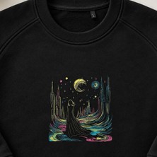 Ay Şehri Kozmik Kız Nakışlı Bisiklet Yaka Sweatshirt Unisex