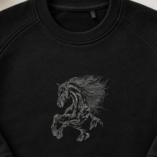 Şaha Kalkmış Görkemli At Nakışlı Bisiklet Yaka Sweatshirt Unisex