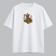 Moka Pot Kahve ve Kitap Tasarımlı Nakışlı Tişört Unisex %100 Pamuk