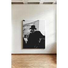 Kanvaspera Gülümseyen Atatürk Portresi – Kanvas Tablo – Cumhuriyet Temalı Duvar Dekoru