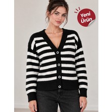 Bella Robe Yeni Sezon Kadın V Yaka Düğmeli Çizgili Yumuşak Dokulu Oversize Triko Hırka