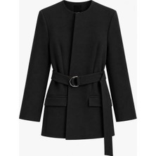 Moda Banuş Yakasız Kemerli Ceket