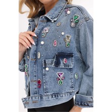 İnci Türkay Inci Türkay Kadın Tasarım Denim Ceket Renkli Taş ve Zincir Detaylı Mavi Oversize Kalıp Kot Mont