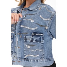 İnci Türkay Inci Türkay Kadın Tasarım Denim Ceket Metal Dikme Aksesuar ve Zincir Detaylı Mavi Oversize Kalıp Kot Mont
