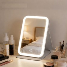 LED Işıklı Katlanabilir Makyaj Aynası - 3 Renk Işık Modlu, Dokunmatik ve Ayarlanabilir Parlakl