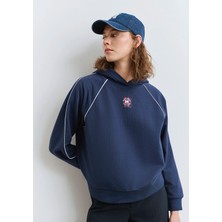 Mavi Biye Detaylı Kapüşonlu Lacivert Sweatshirt 1S10362-87518