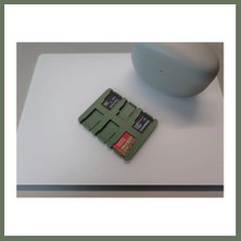 Bezos 3D Baskı Micro Sd Kart Saklama Kutusu Yaylı Kartlık Mikro Sd Kart Tutucu Ince Düzenleyici Yeşil Bezos1