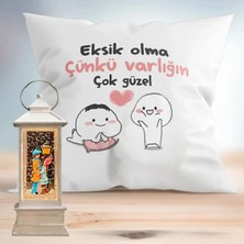 RK Tasarım Eksik Olma Puf Yastık & Romantik Aşıklar Işıklı Kule Kar Küresi Sevgiliye Hediye