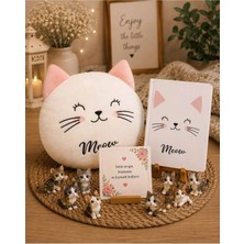 Minik Esnaf Kedi Temalı Hediye Seti Peluş Yastık Defter 8’li Kedi Figürü ve Not Kartı