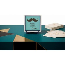 Miaju Babaya Özel Hediye Adam Efsane Baba Yazısı Dekoratif Masa Aksesuarı - Iç Mimariyi Tamamlayan Bir Detay, Yeni Yuvaya Hoş Geldin Hediyesi Olarak (Minimalist) 10X10 cm