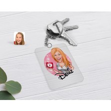 BK Gift Kişiye Özel Kadın Youtuber Karikatürlü Şeffaf Pleksi Anahtarlık-2