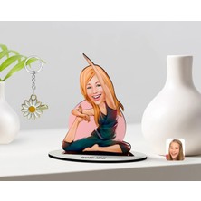 BK Gift Kişiye Özel Kadın Yoga Karikatürlü 3D Ahşap Biblo ve Isimli Gold Papatya Anahtarlık-2