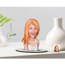 BK Gift Kişiye Özel Kadın Karikatürlü 3D Ahşap Biblo ve Isimli Silver Papatya Anahtarlık-37