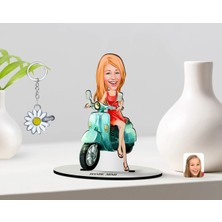 BK Gift Kişiye Özel Kadın Karikatürlü 3D Ahşap Biblo ve Isimli Silver Papatya Anahtarlık-24