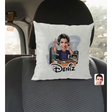 BK Gift Kişiye Özel Isimli Erkek Radyocu Karikatürlü Kare Araç Koltuk Yastığı-1