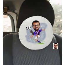 BK Gift Kişiye Özel Erkek Sarı Lacivert Futbolcu Karikatürlü Yuvarlak Araç Koltuk Yastığı-1